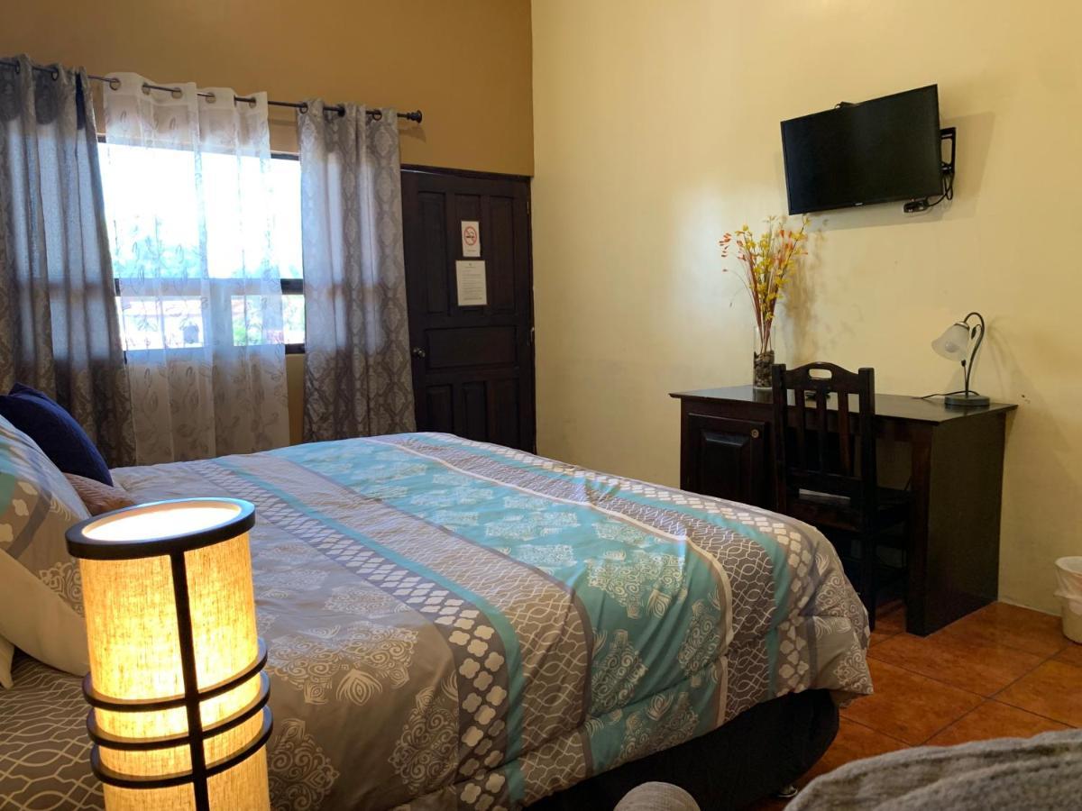 Zafra Hotel Retalhuleu Bagian luar foto