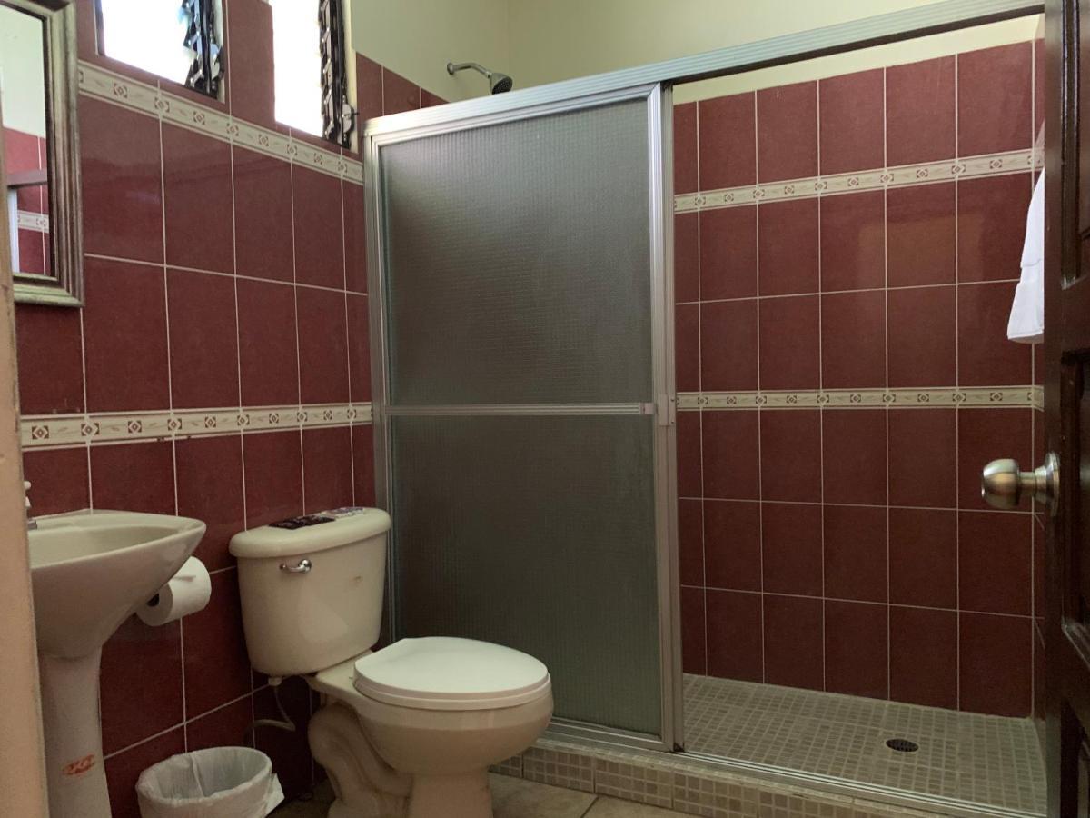 Zafra Hotel Retalhuleu Bagian luar foto