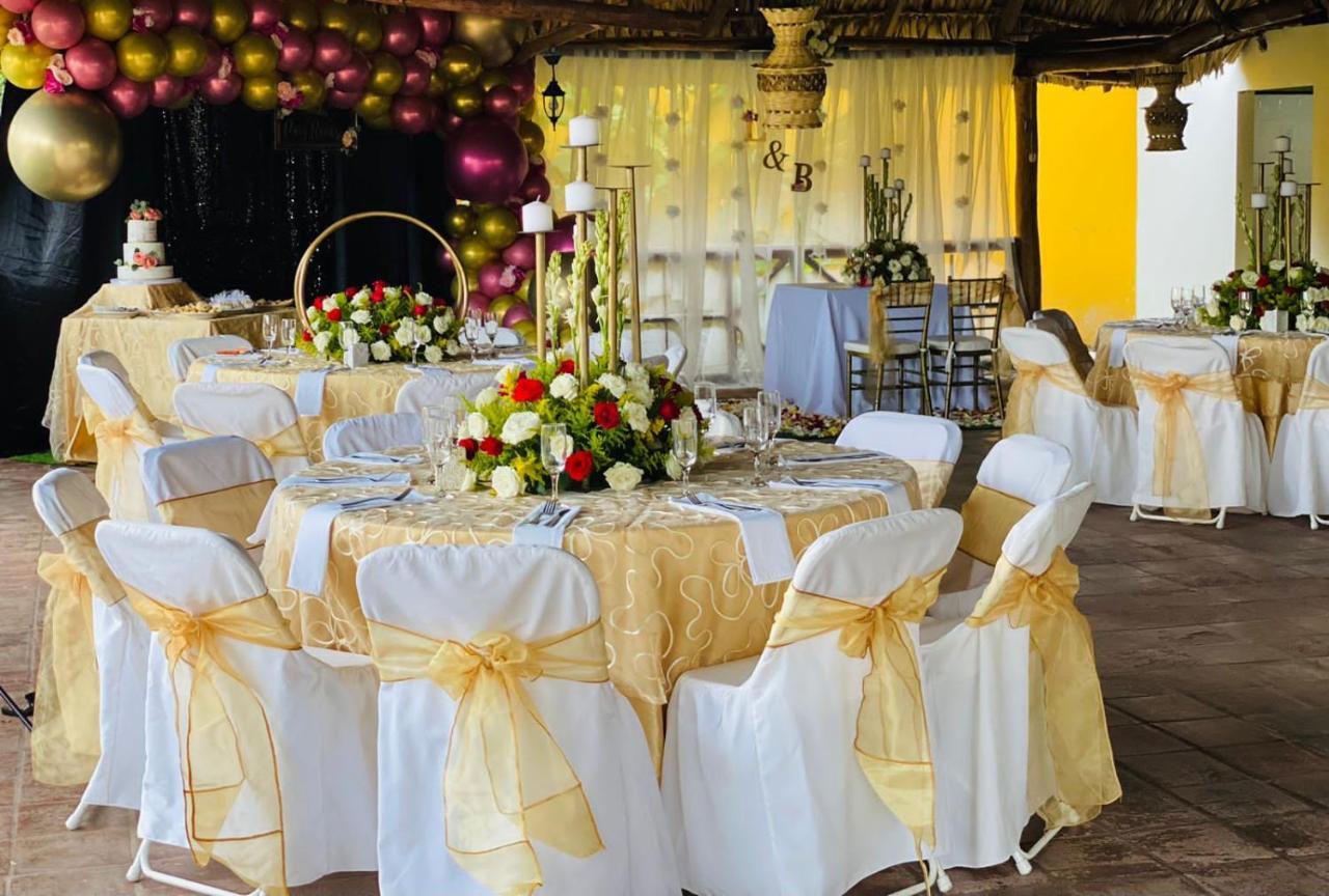 Zafra Hotel Retalhuleu Bagian luar foto